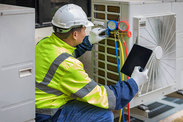 Professional Hvac technician working in East Rochester, OH